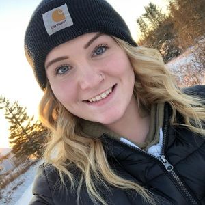 Meet your Posher, Mila